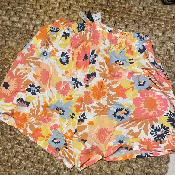 ROXY 🌺 NWT SHORTS XS - Picture 9 of 11